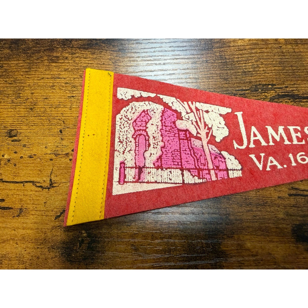 Vintage Jamestown, VA 1607 mini pennant