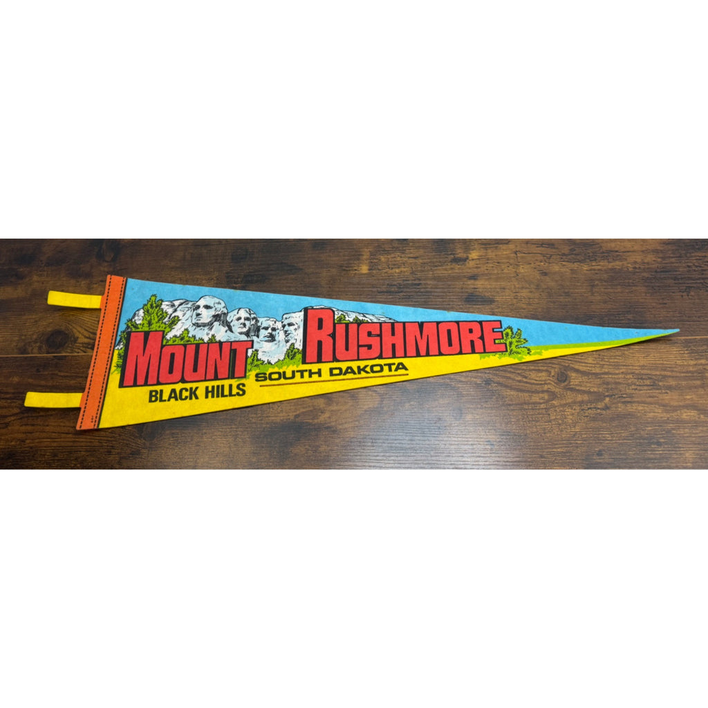 Vintage Mount Rushmore Black Hills, South Dakota pennant 25 inches
