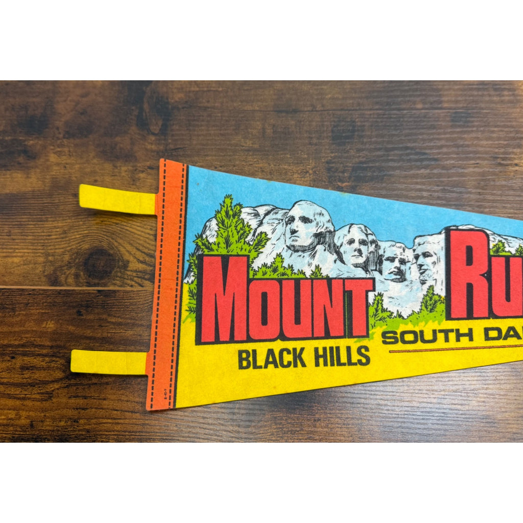 Vintage Mount Rushmore Black Hills, South Dakota pennant 25 inches