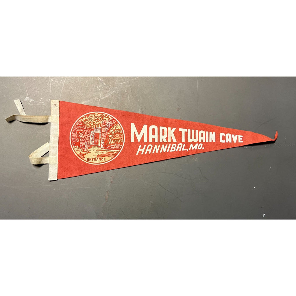 Vintage Mark Twain Cave Hannibal, MO pennant