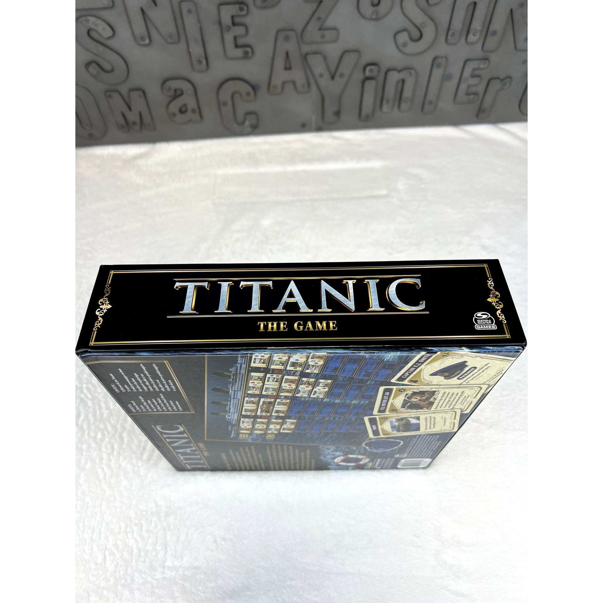 NEW Titanic Board Game Escape The Boat Stay Afloat Strategy Spin Master