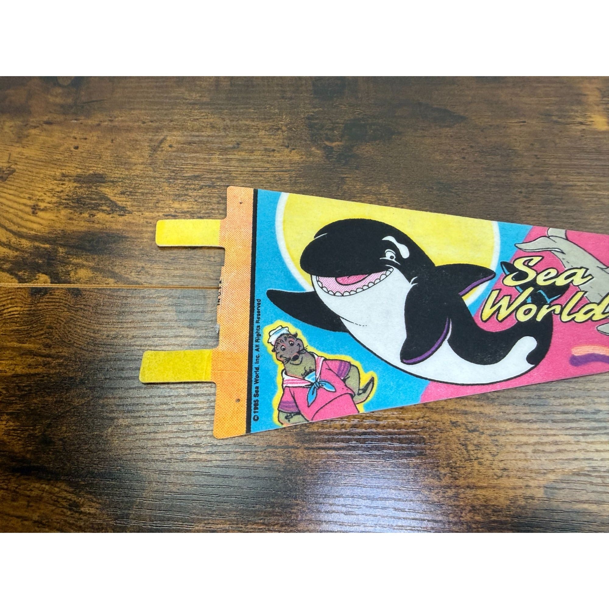 Vintage 1985 SeaWorld Pennant 14.5 inches