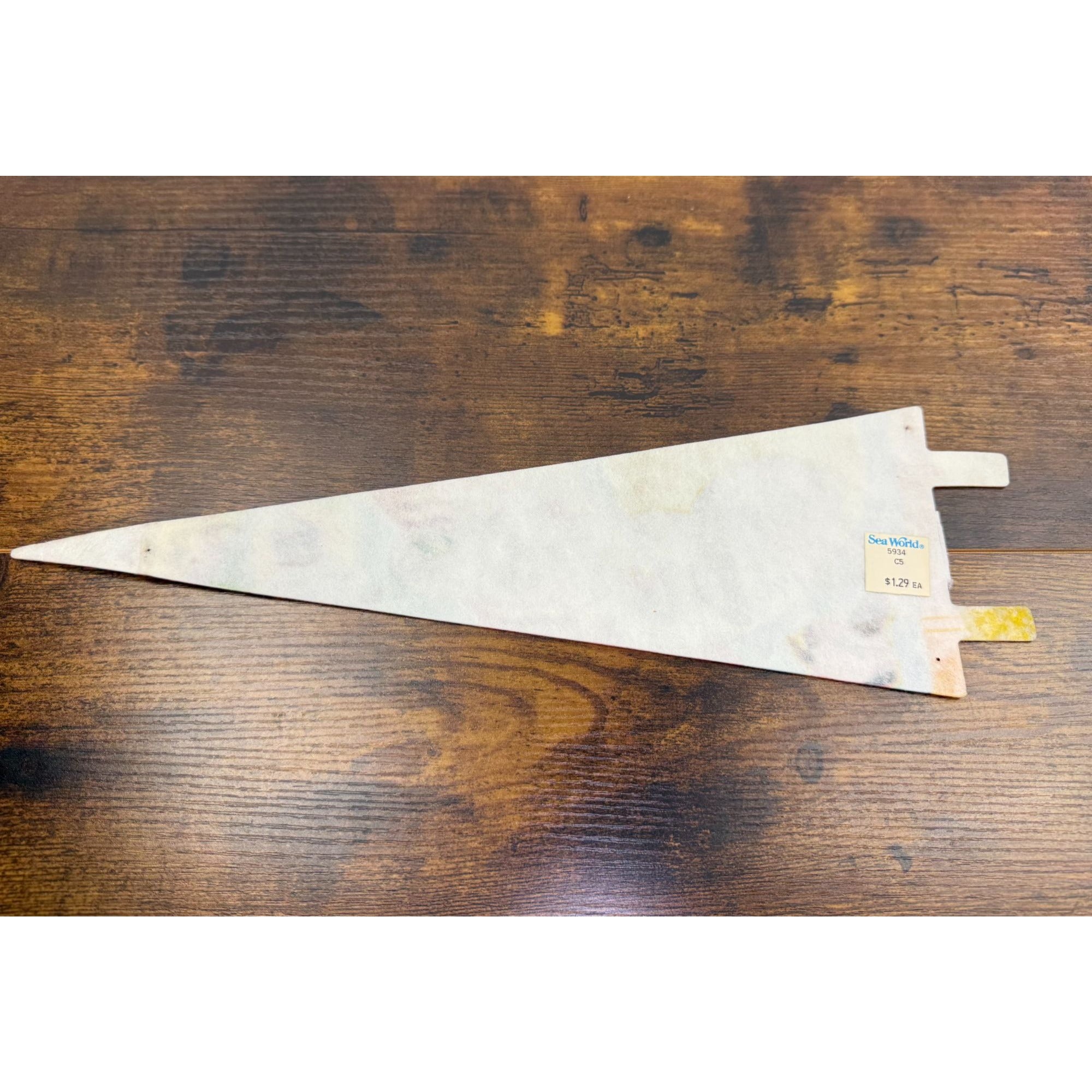 Vintage 1985 SeaWorld Pennant 14.5 inches