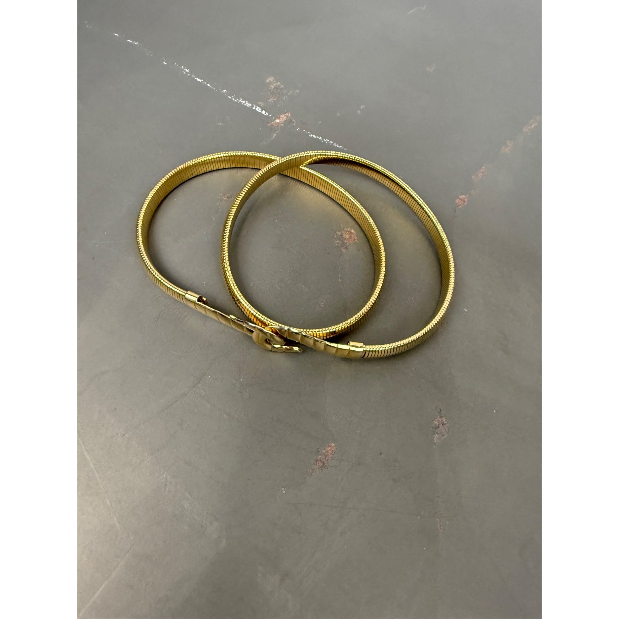 Gold-Tone hook Design Wrap Belt With Textured Clasp Closure