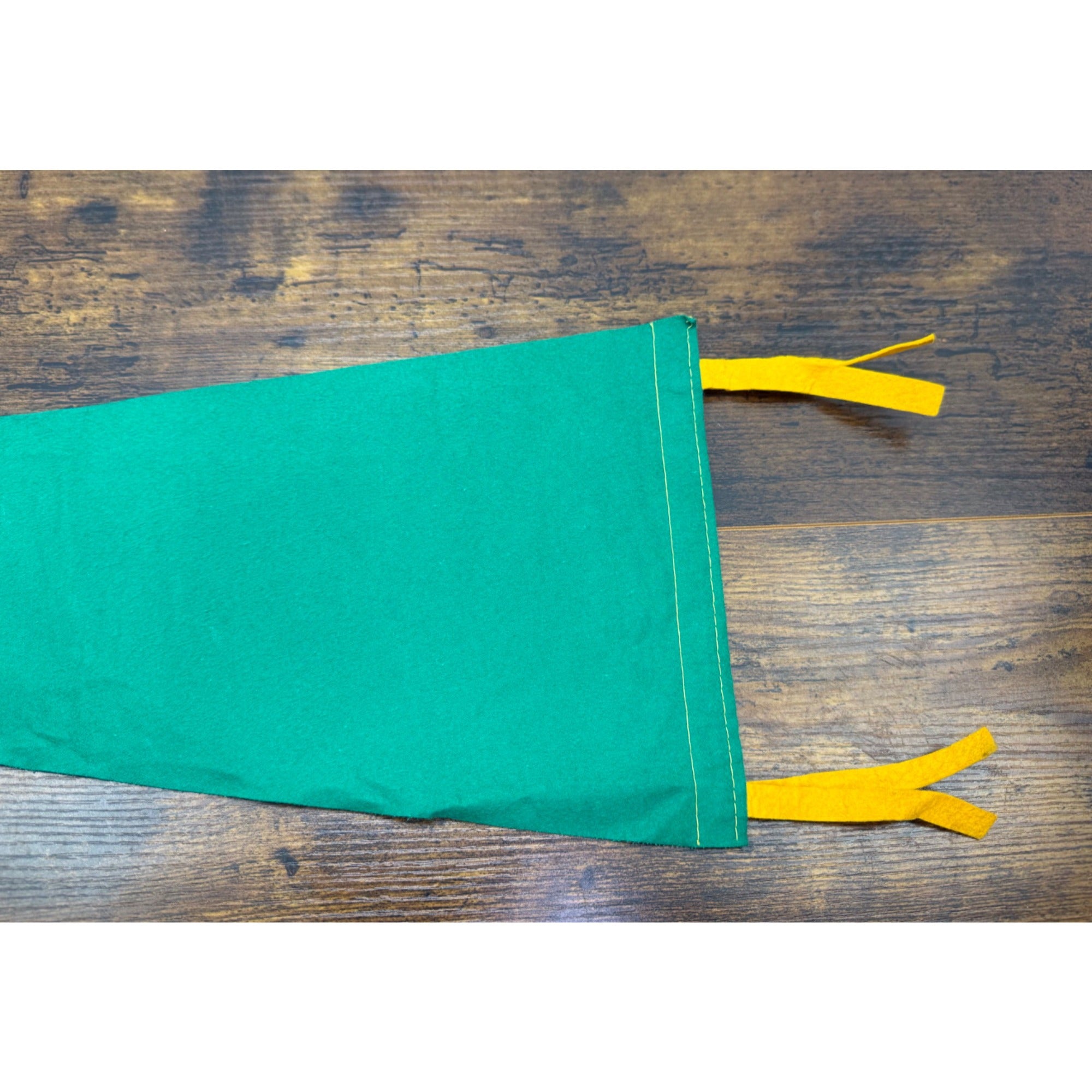 Vintage Memphis Tennessee Souvenir Felt Pennant With Cotton Picker 27 inches