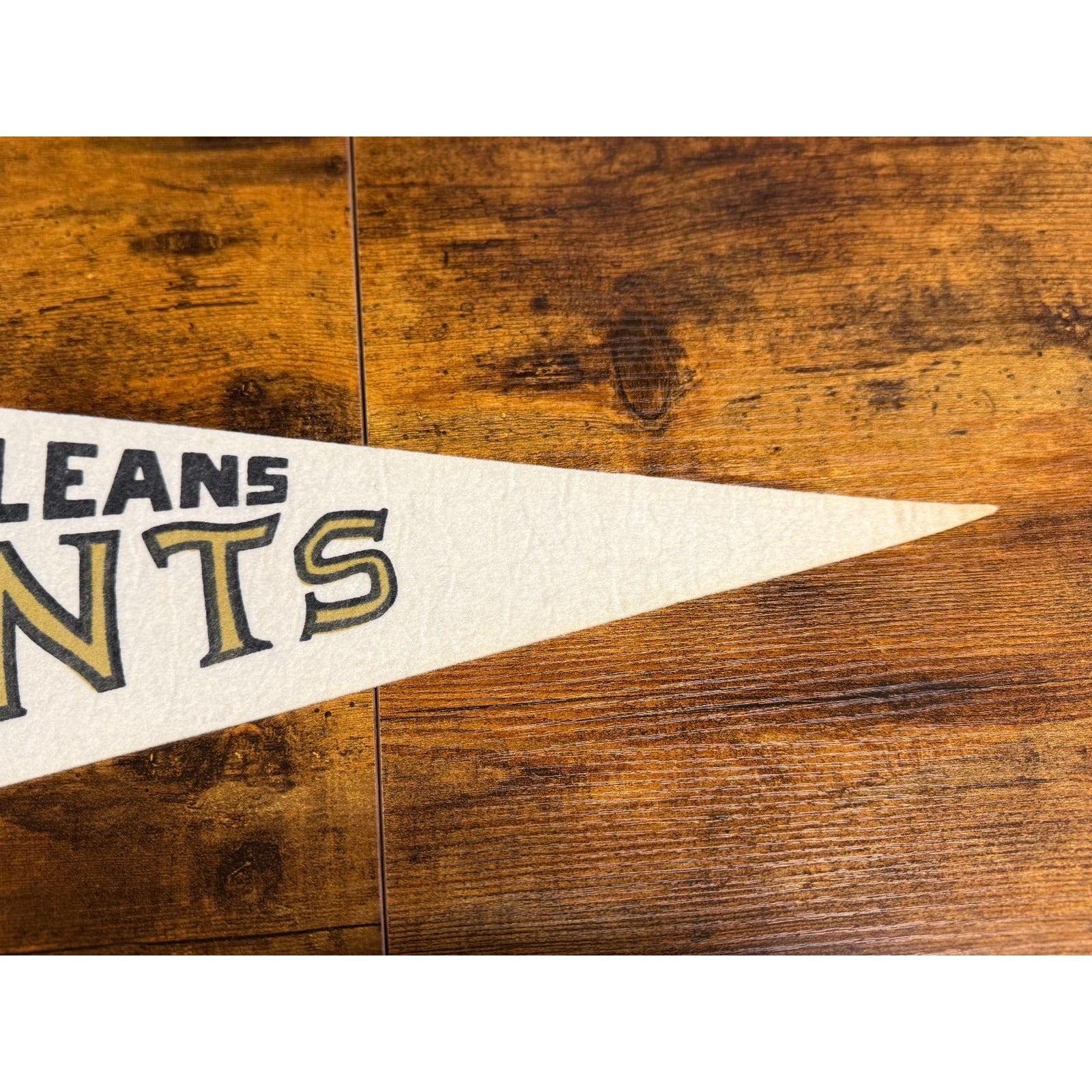 Vintage NFL New Orleans Saints pennant single bar helmet