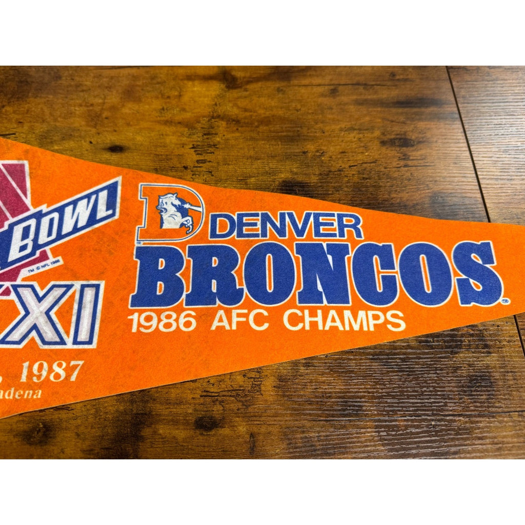 Vintage 1987 Super Bowl XXI Denver Broncos AFC. Champs pennant