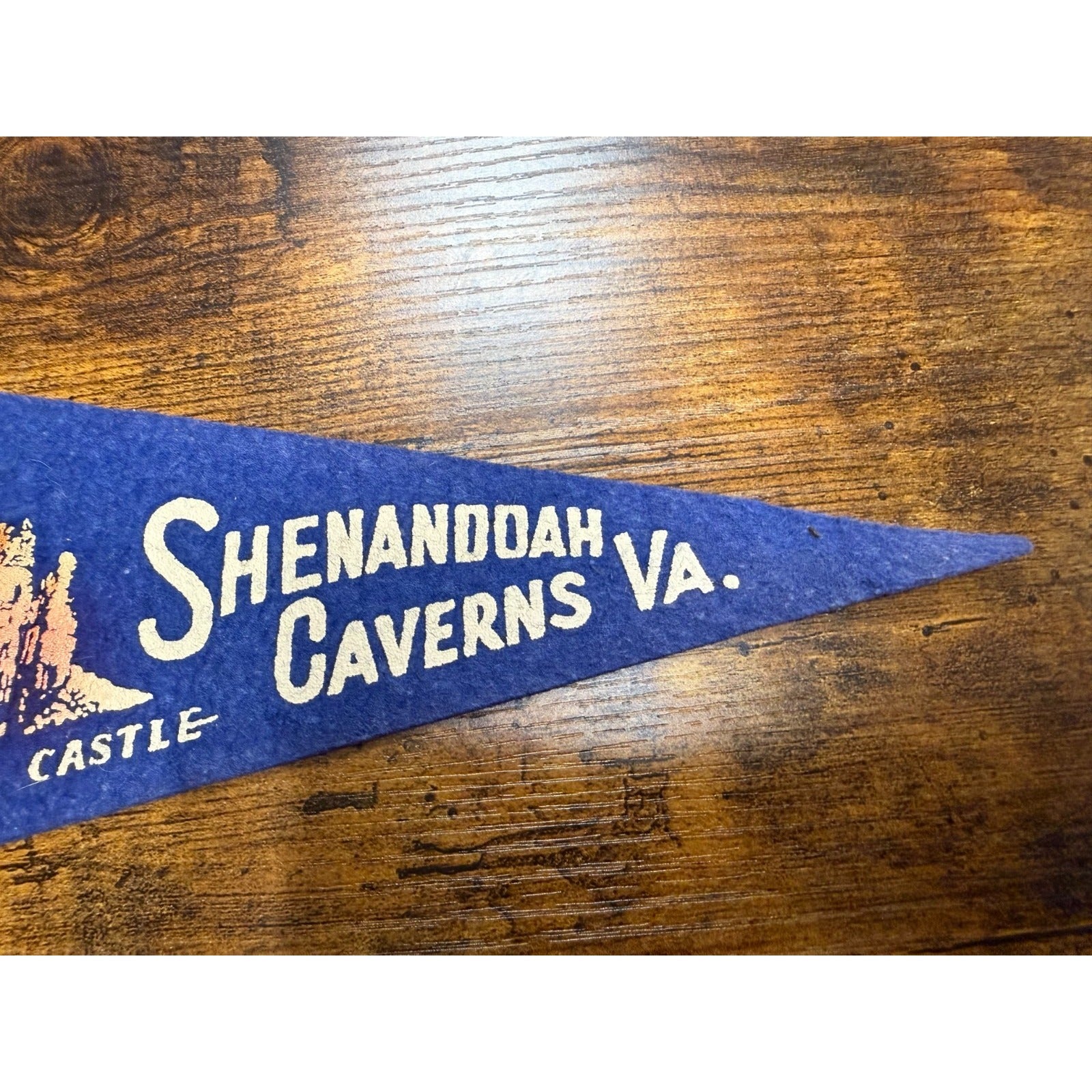 Vintage Shenandoah Caverns, Va mini pennant