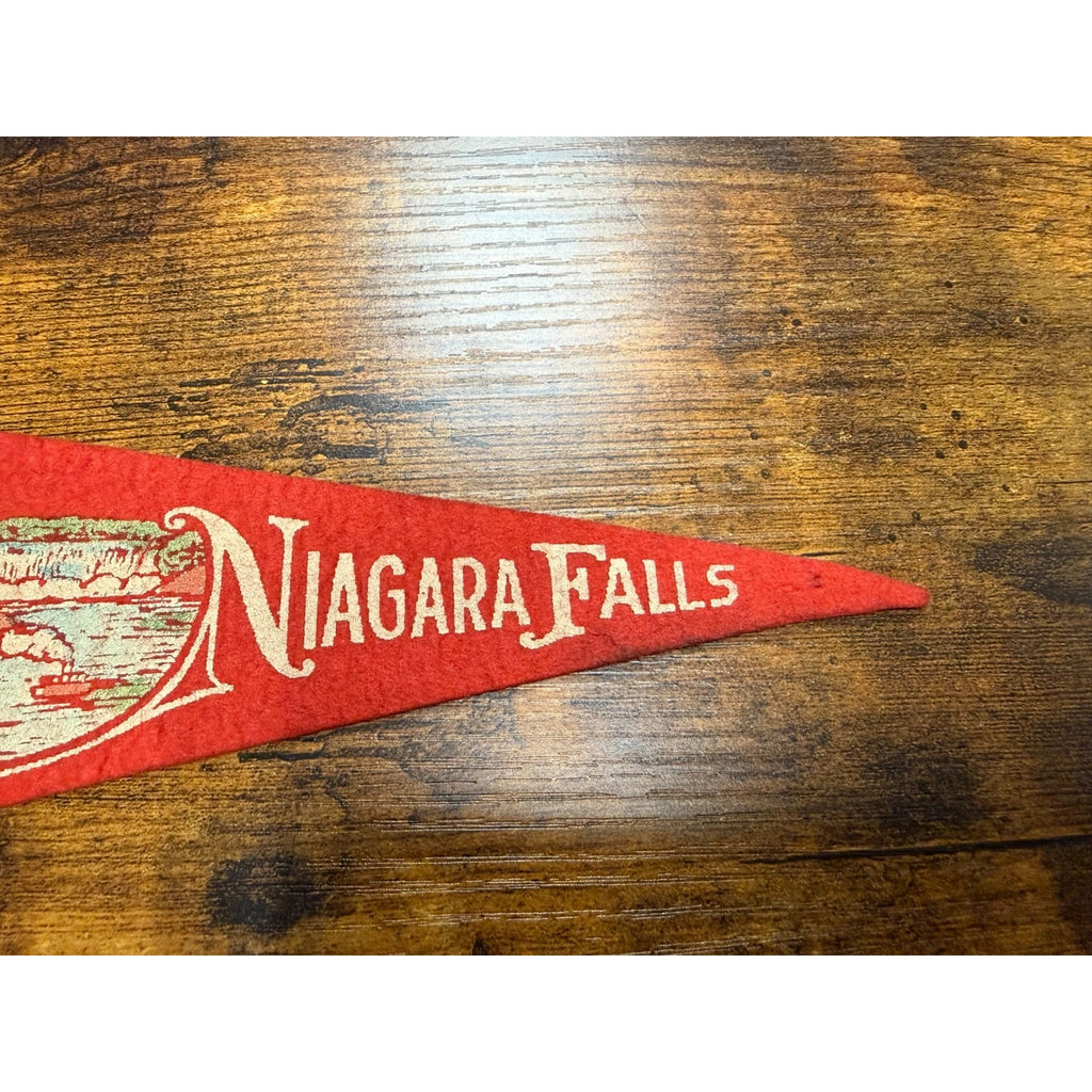 Vintage Niagara Falls mini pennant