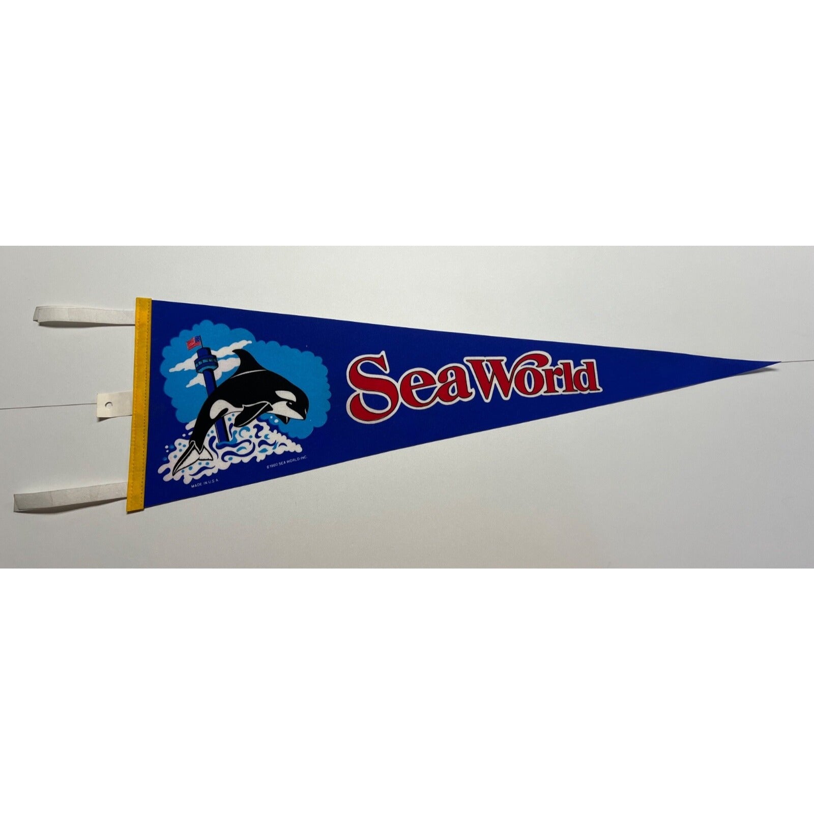 Sea World Pennant 26.5" (29.5" With Ties) x 8.75" Vintage 1980 Shamu Whale
