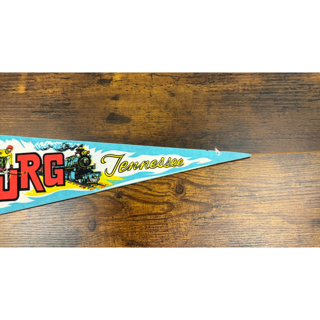 Vintage Gatlinburg Tennessee Souvenir Felt Pennant 25 inches