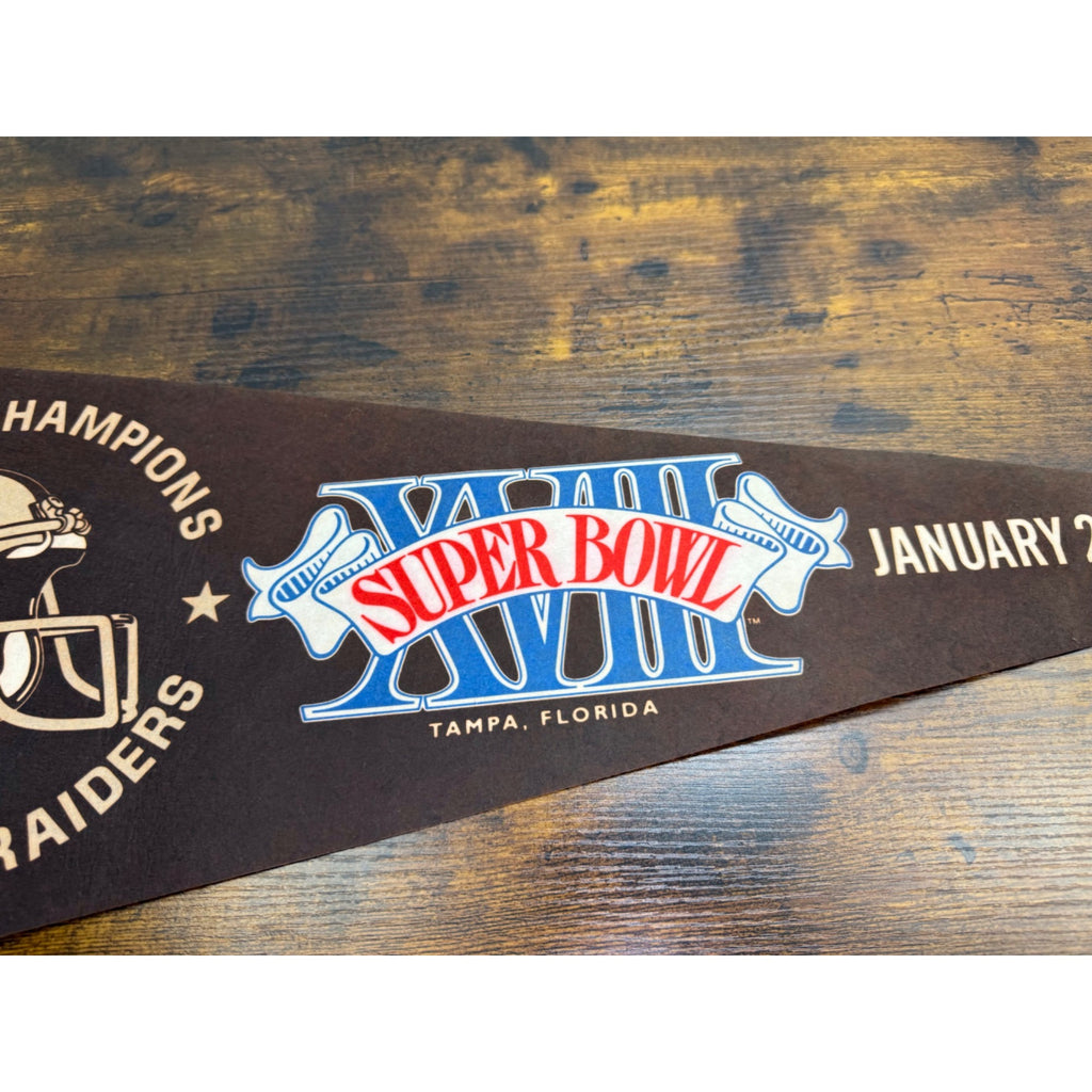 1984 Los Angeles Raiders Super Bowl XVIII Champions Pennant Vintage NFL 30 inches
