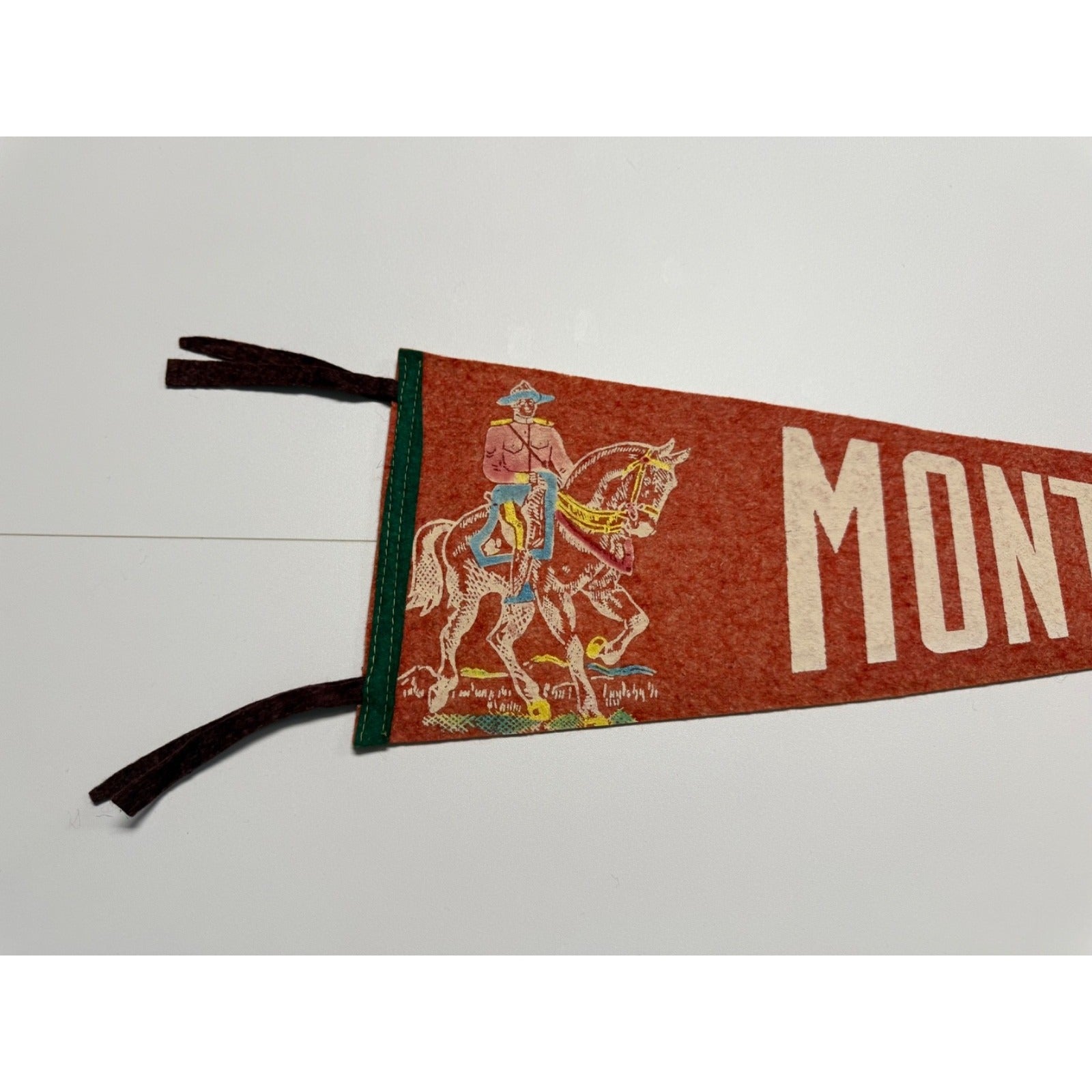 Vintage Montreal, Canada pennant