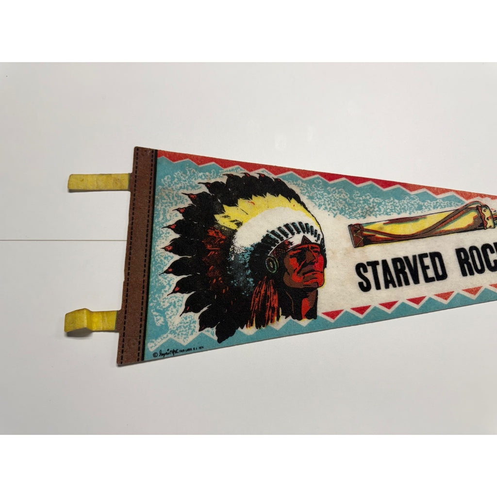 Vintage 1974 Starved Rock Lodge pennant