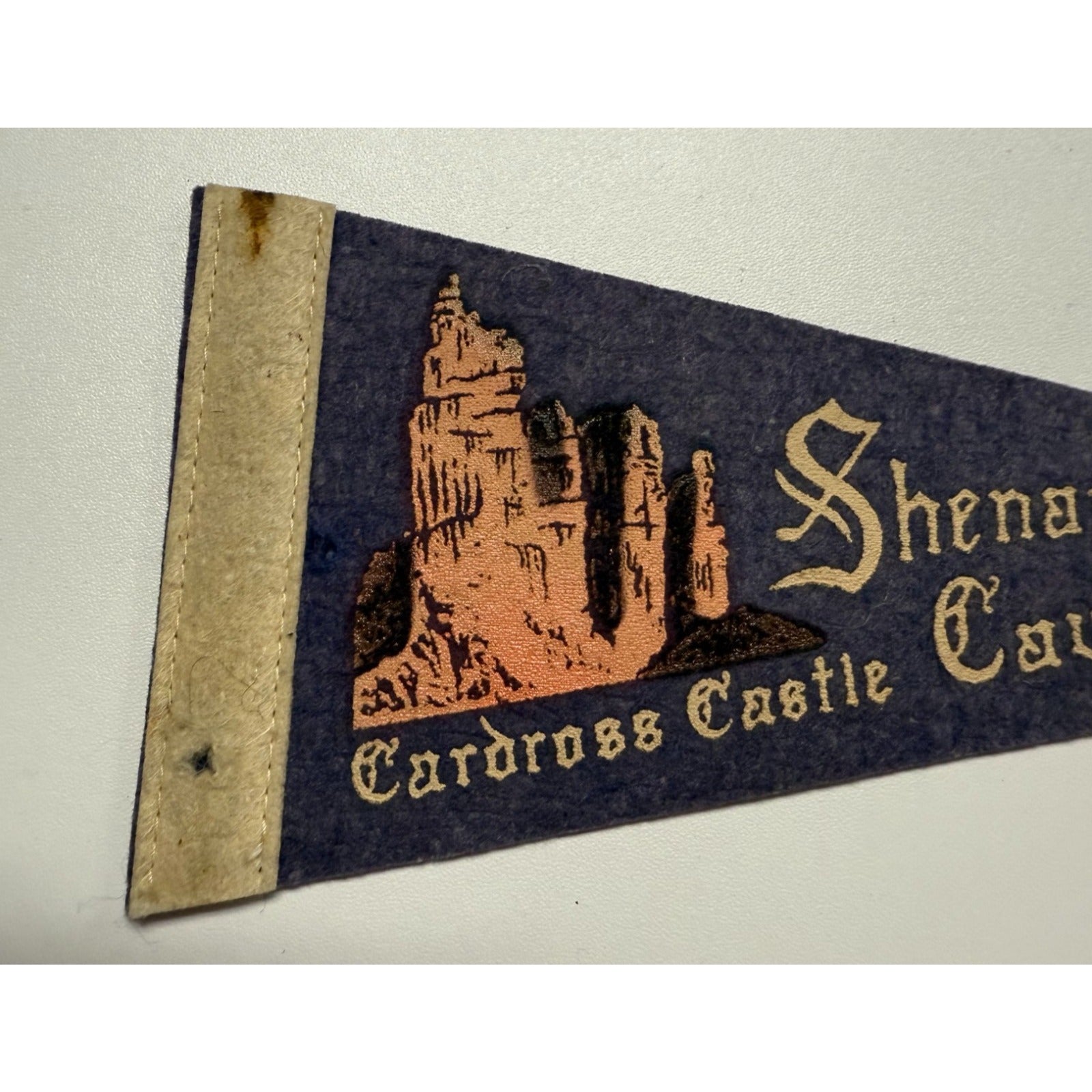 Vintage Shenandoah Caverns, VA pennant