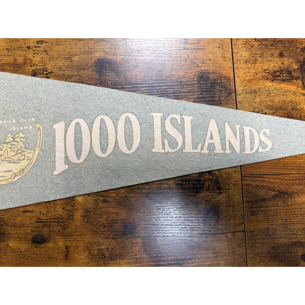Vintage 1000 Islands pennant