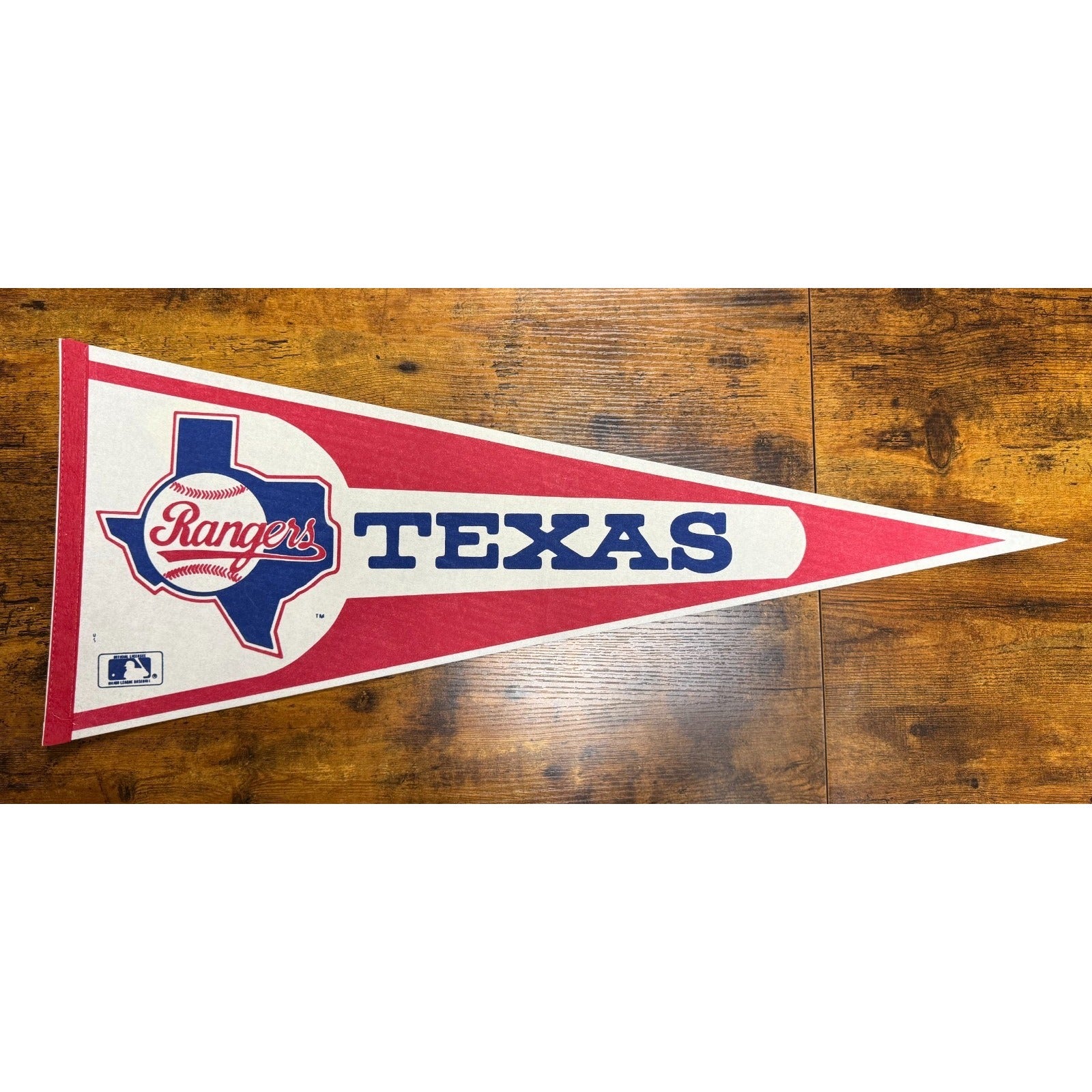 Vintage MLB Texas Rangers pennant
