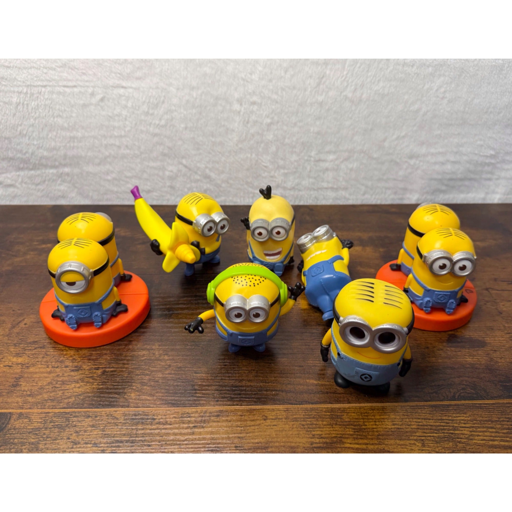 Despicable Me Minions Plastic Figurine Set - 7 Collectible Toys With Accessories
