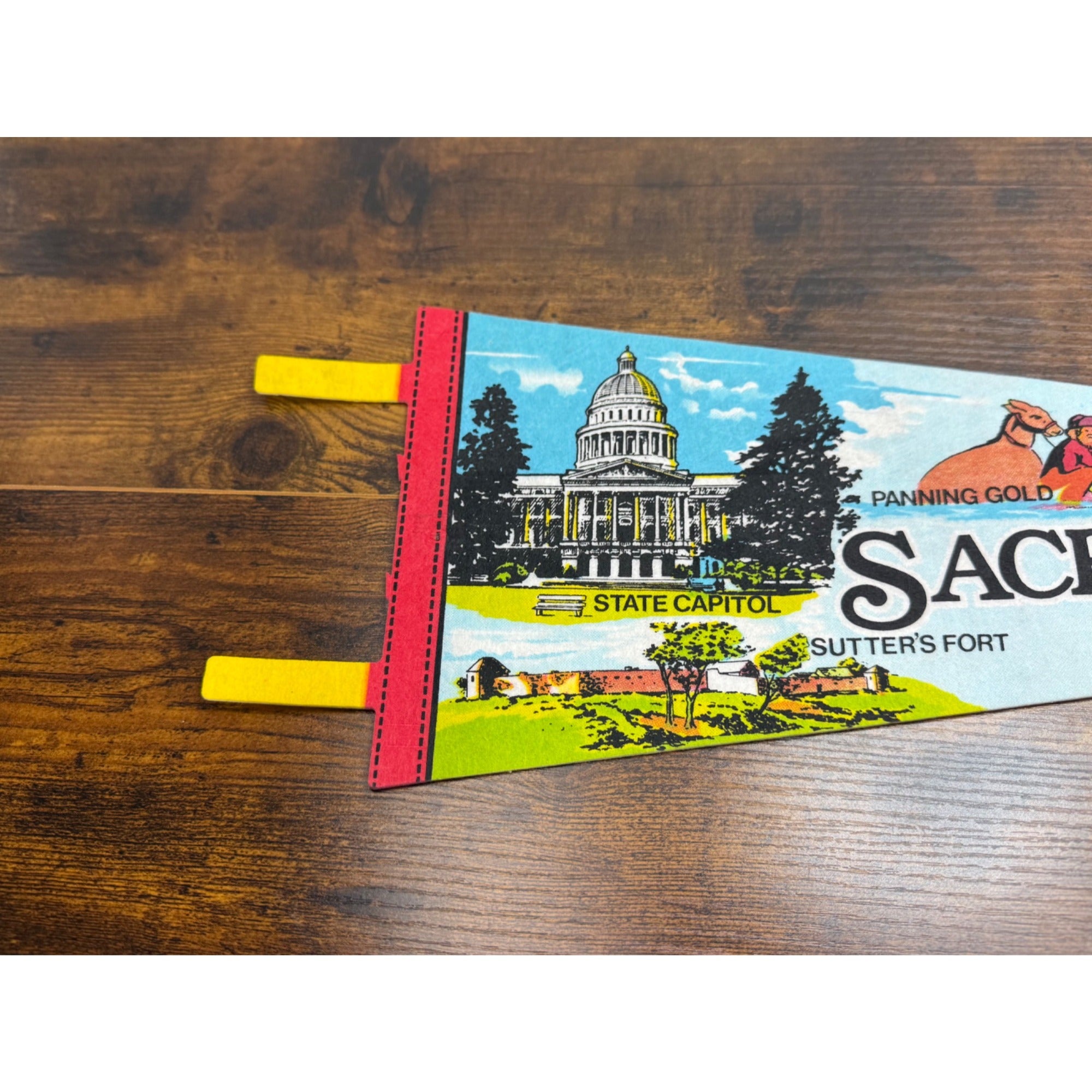 Vintage Sacramento California Felt Pennant Landmarks & State Capitol 25.5 inches