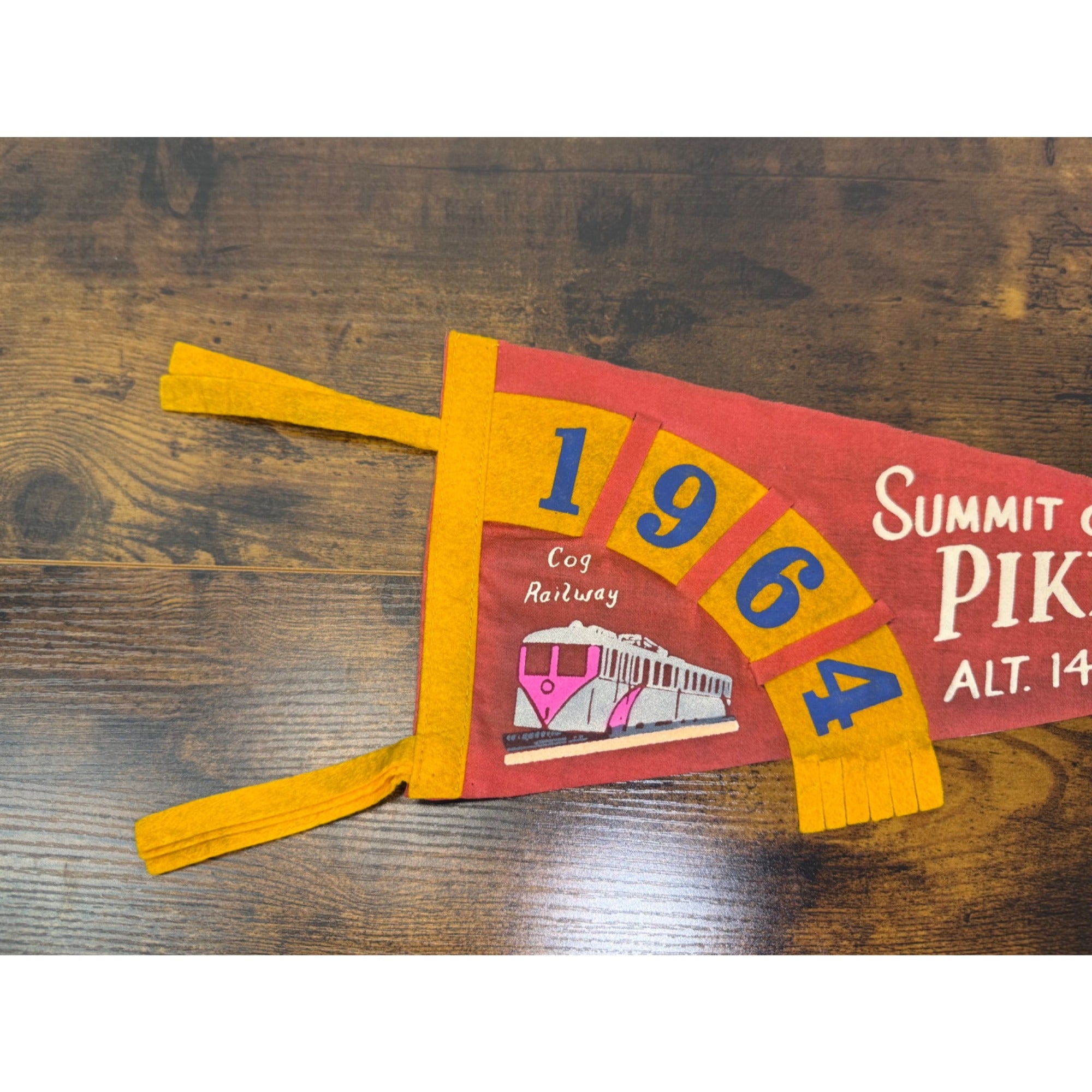 Vintage 1964 Pikes Peak Summit Felt Pennant With Cog Railway Design