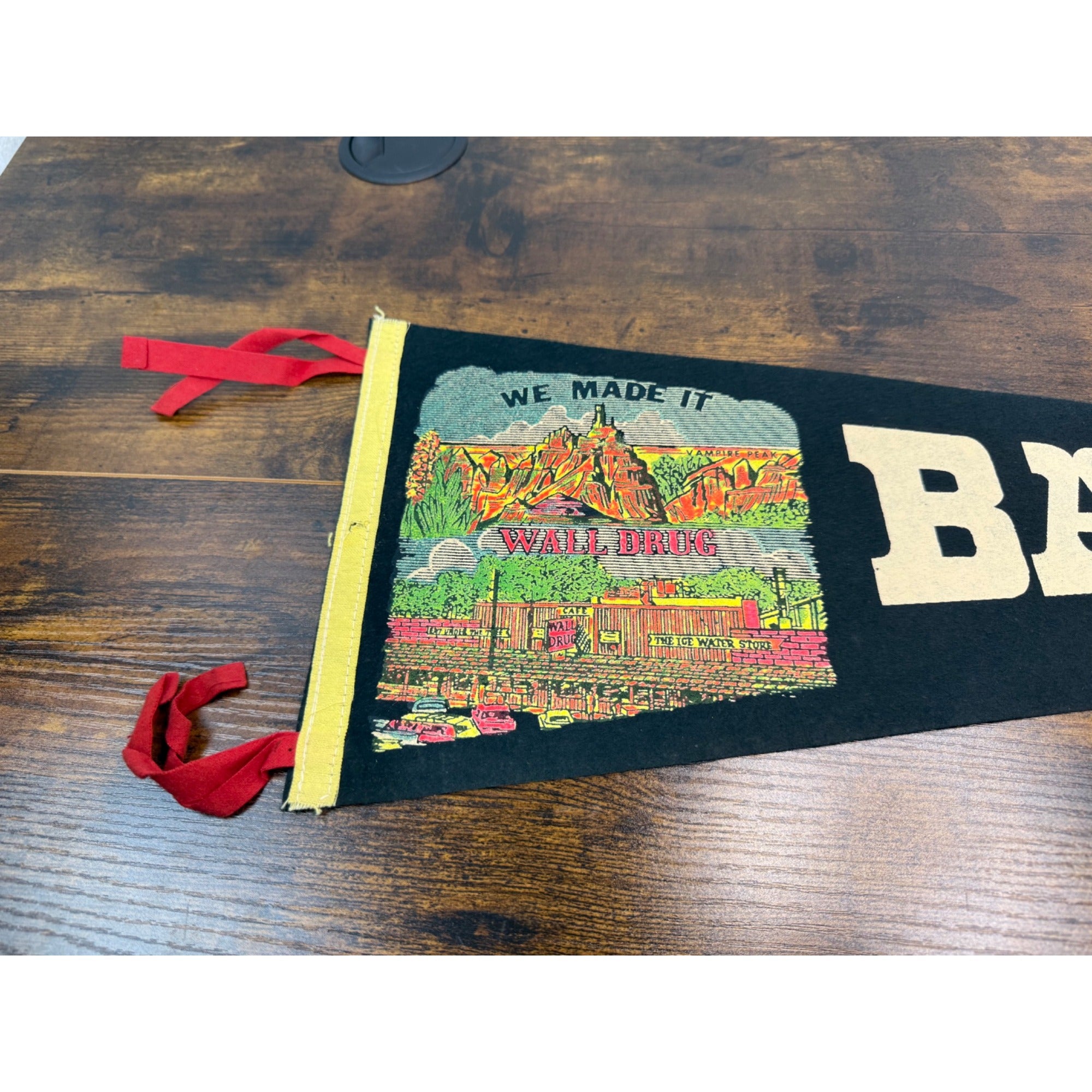 Vintage Badlands South Dakota Wall Drug Felt Pennant With Red Ties
