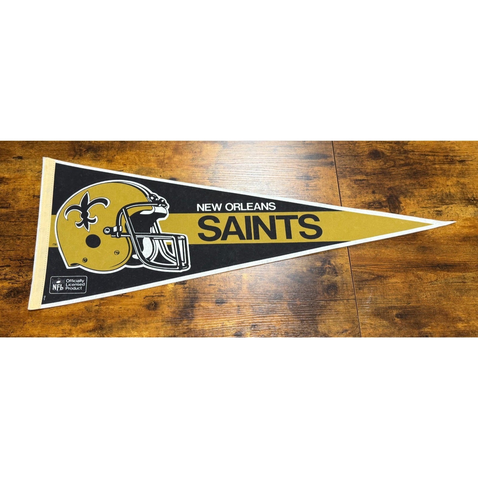 Vintage NFL New Orleans Saints pennant