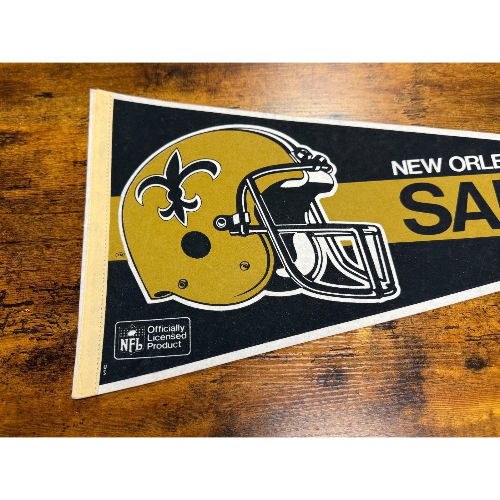 Vintage NFL New Orleans Saints pennant