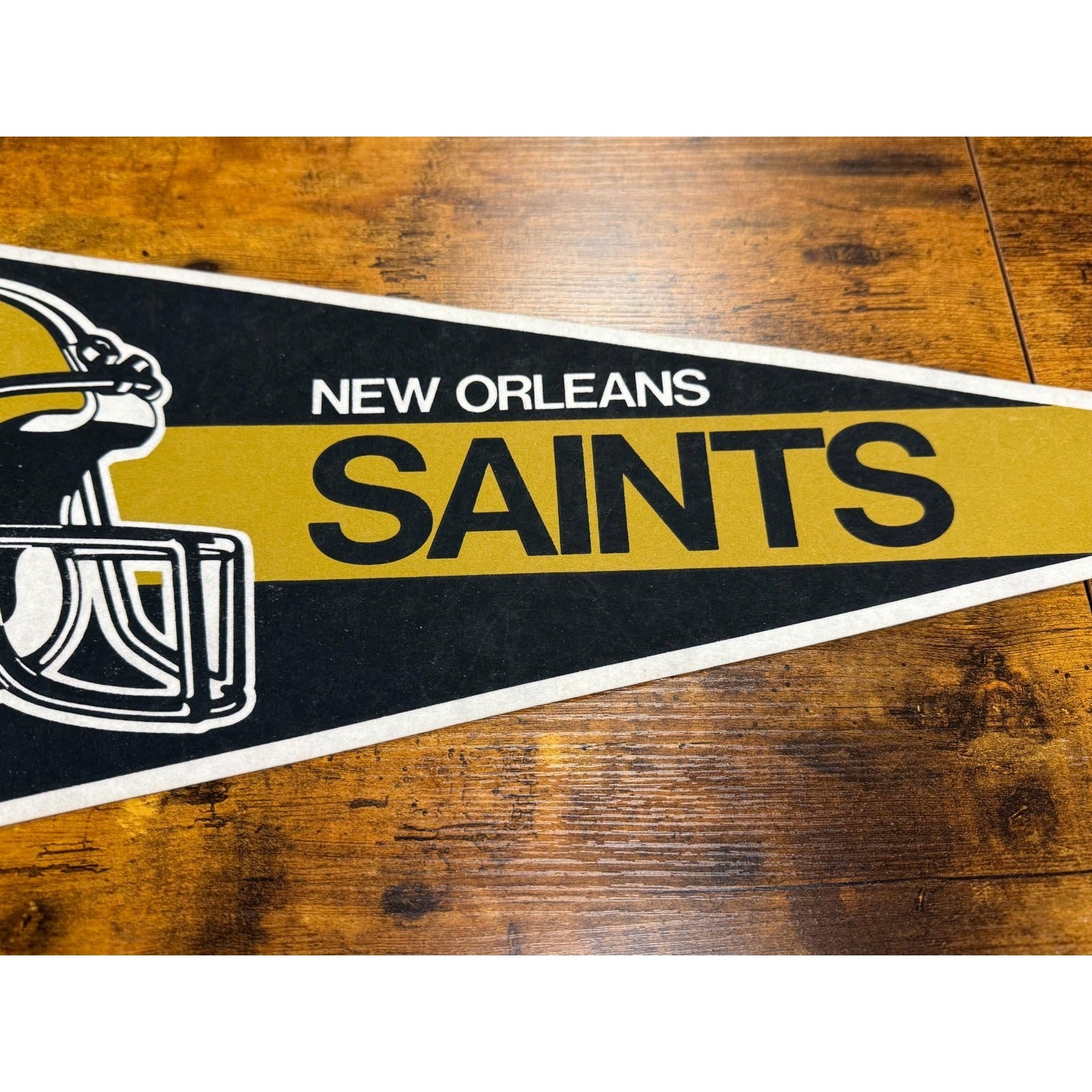Vintage NFL New Orleans Saints pennant