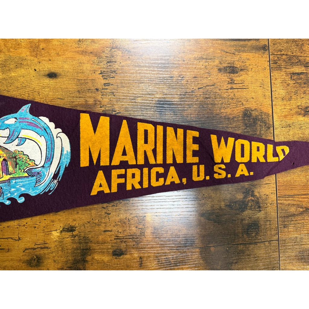 Vintage Marine World Africa, USA pennant