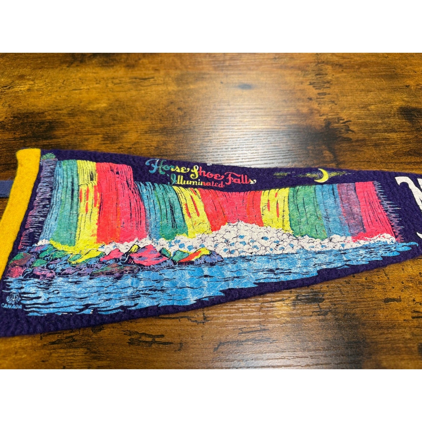 Vintage Niagara Falls, Canada Horseshoe Falls Illuminated pennant