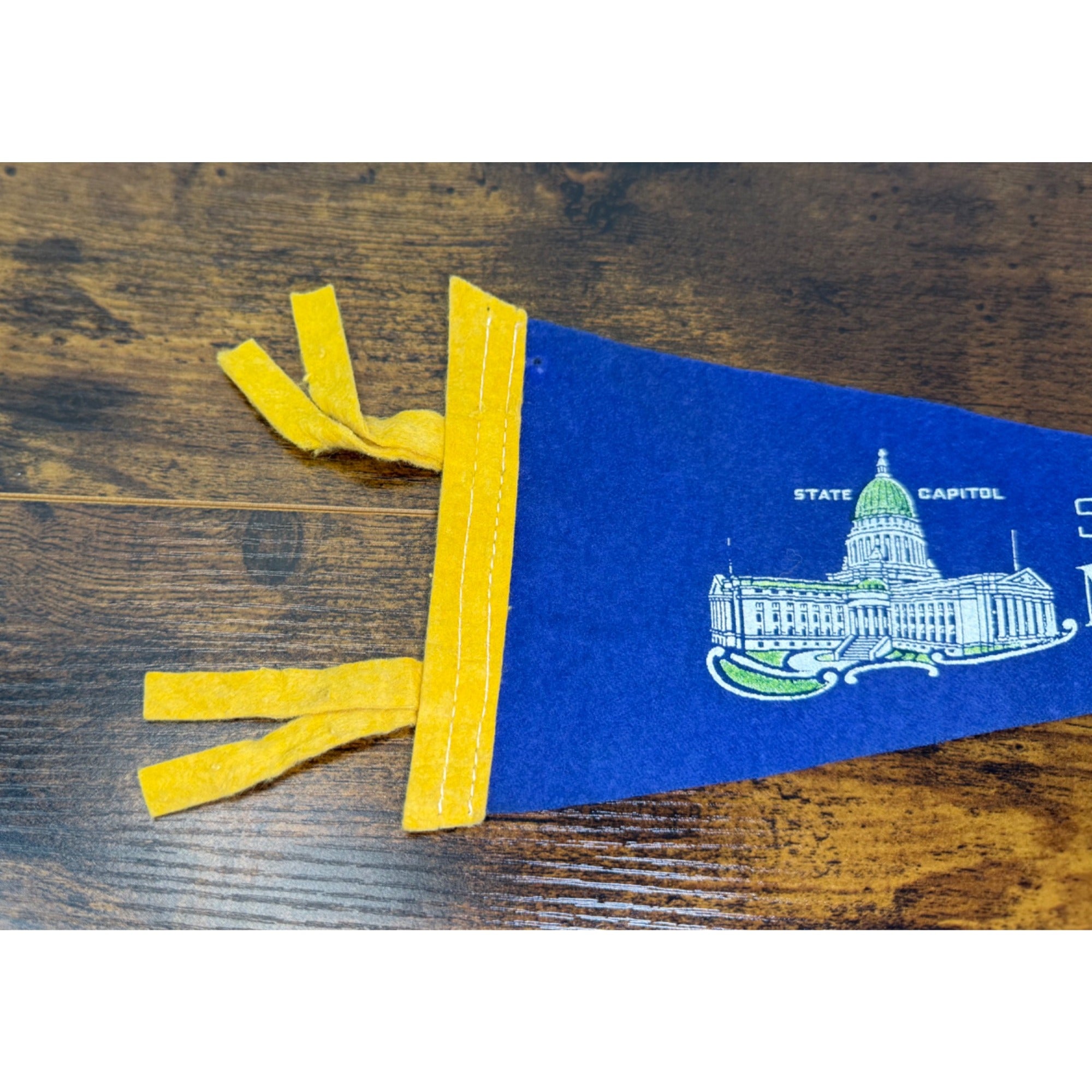 Vintage Madison WI State Capitol Felt Pennant Banner Souvenir