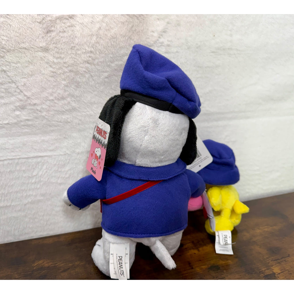 New Peanuts set of snoopy and Woodstock mail carrier plush Valentines