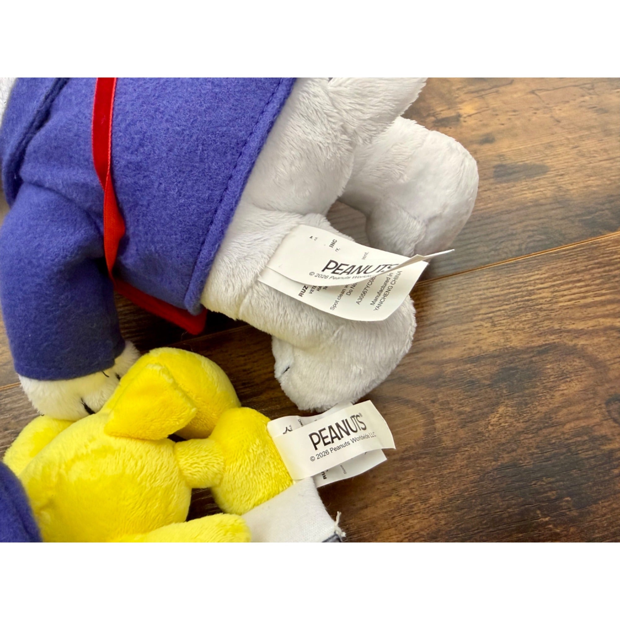 New Peanuts set of snoopy and Woodstock mail carrier plush Valentines