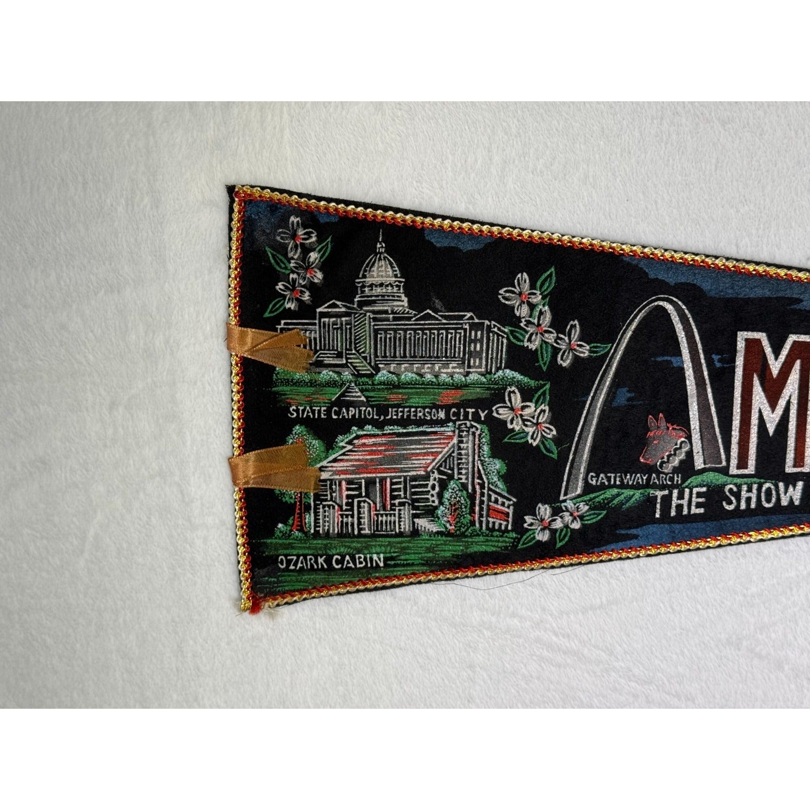 Vintage Missouri State "The Show Me Sate" pennant Made in Japan