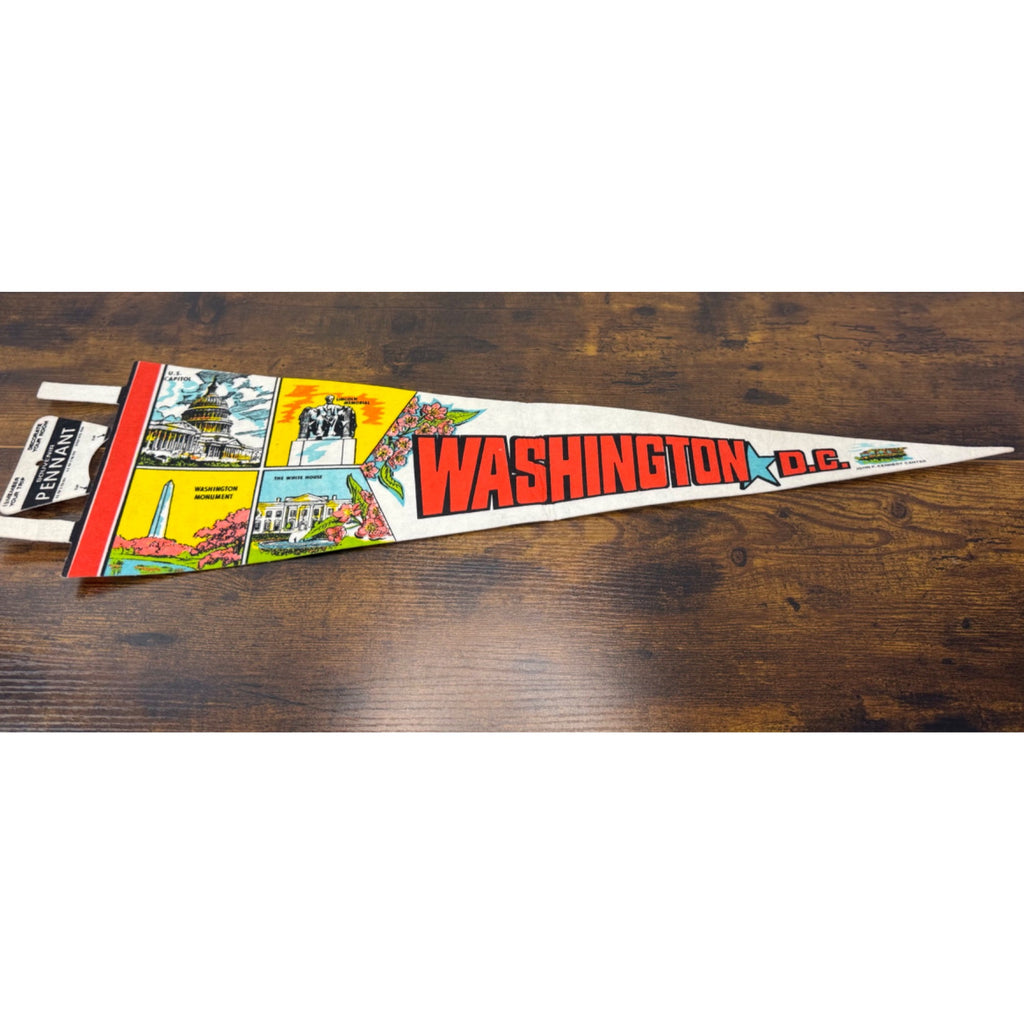 Washington D.C. Souvenir Felt Pennant With Landmarks & Cherry Blossoms