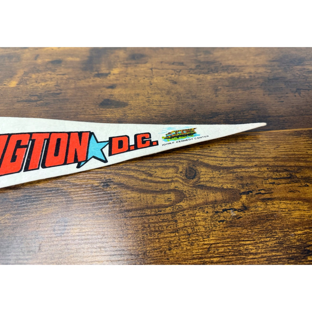 Washington D.C. Souvenir Felt Pennant With Landmarks & Cherry Blossoms