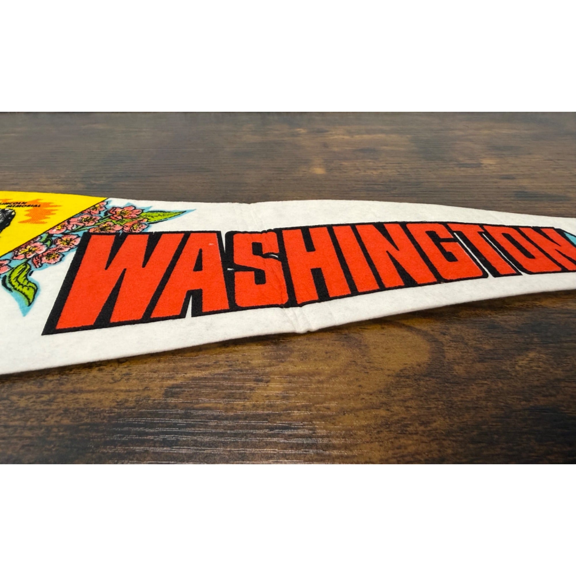 Washington D.C. Souvenir Felt Pennant With Landmarks & Cherry Blossoms