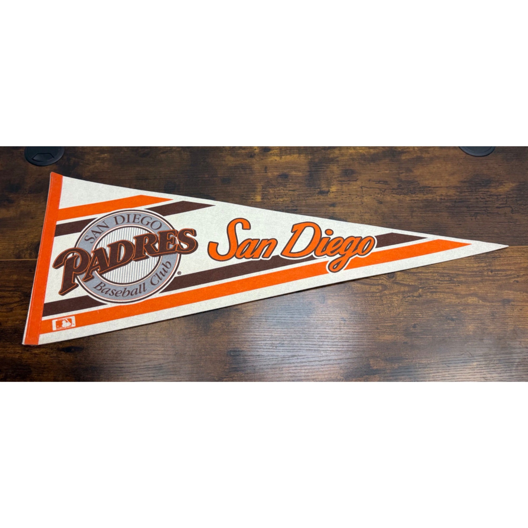 San Diego Padres Vintage MLB Felt Pennant Baseball Memorabilia 30 inches