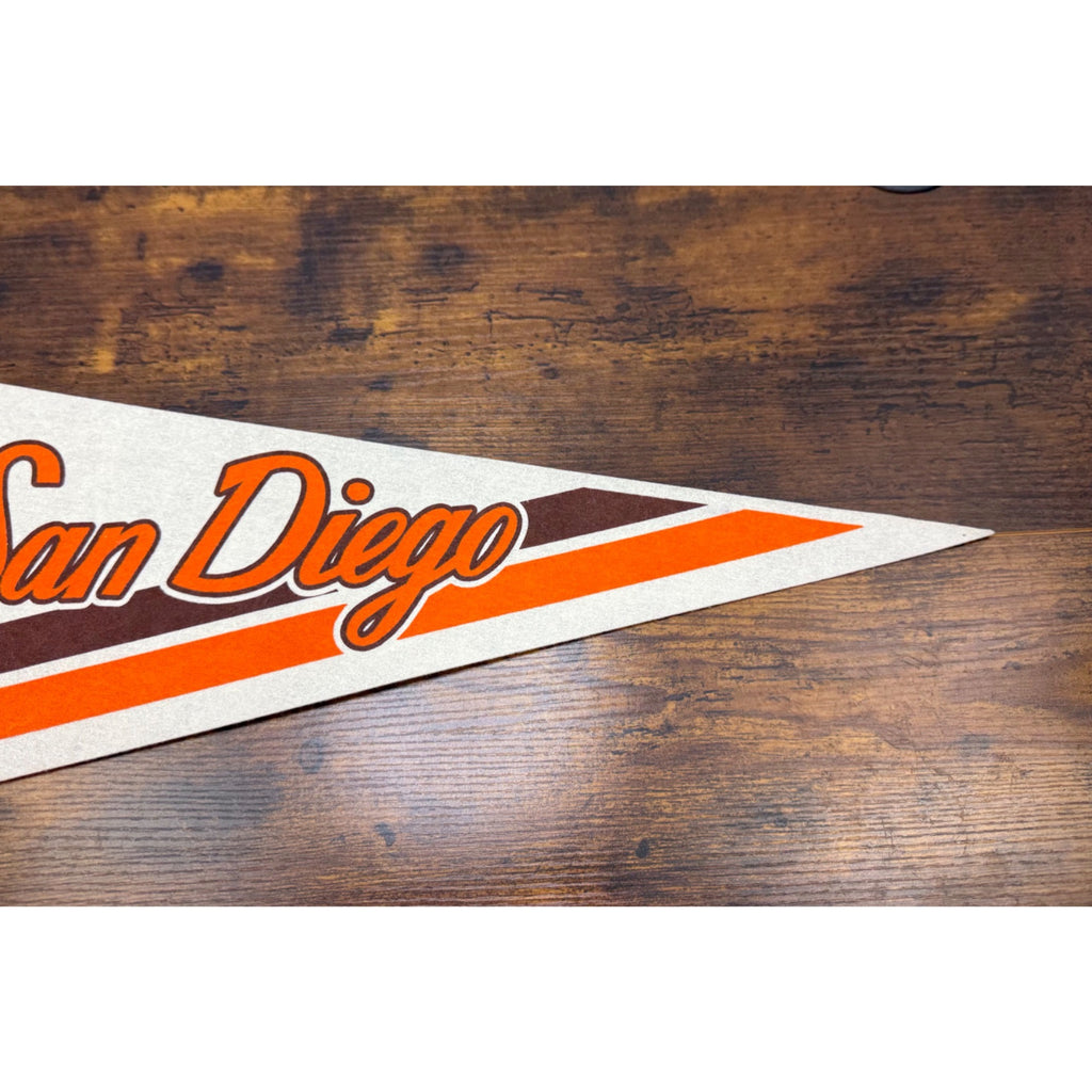 San Diego Padres Vintage MLB Felt Pennant Baseball Memorabilia 30 inches