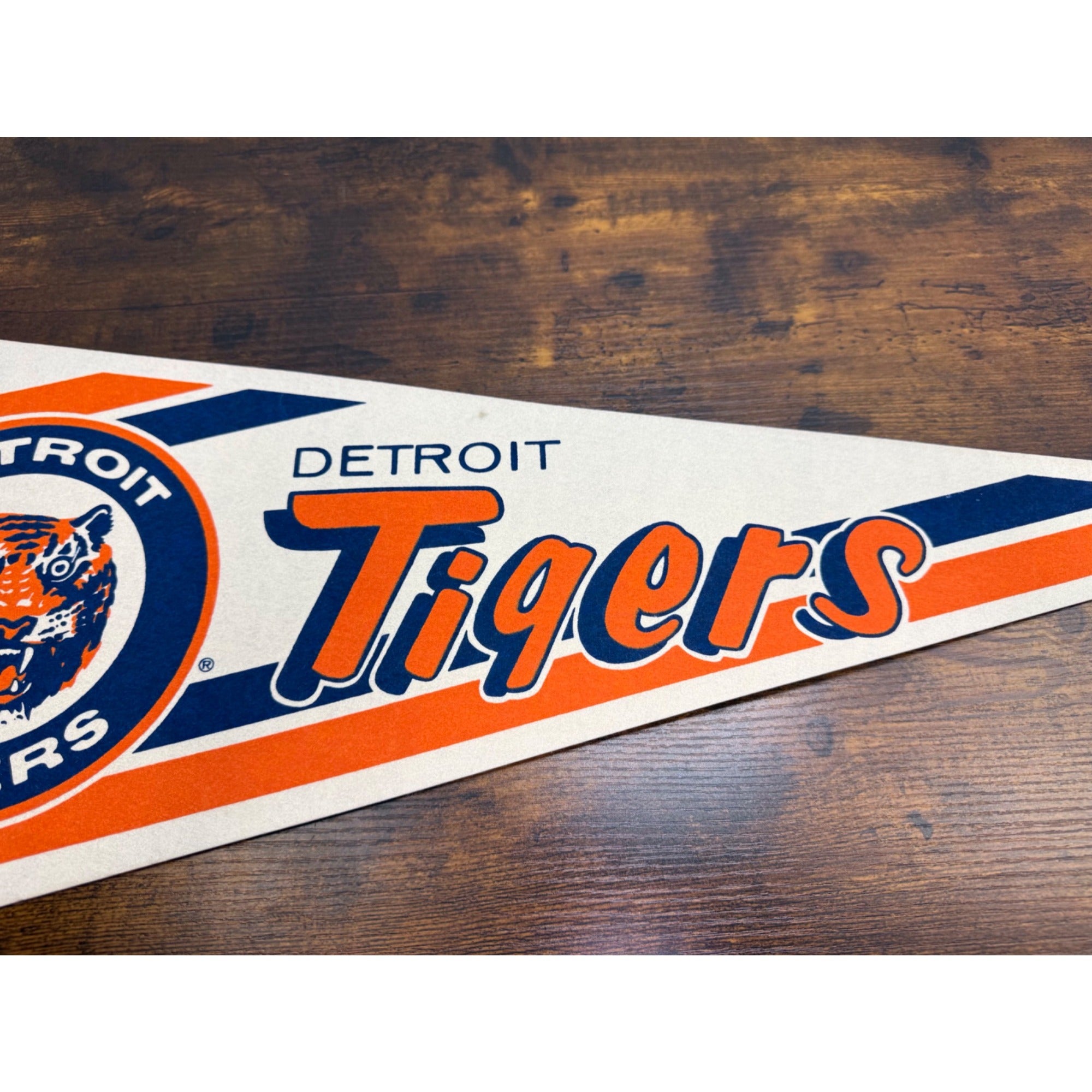 Detroit Tigers Vintage MLB Felt Pennant Banner 29.5 inches