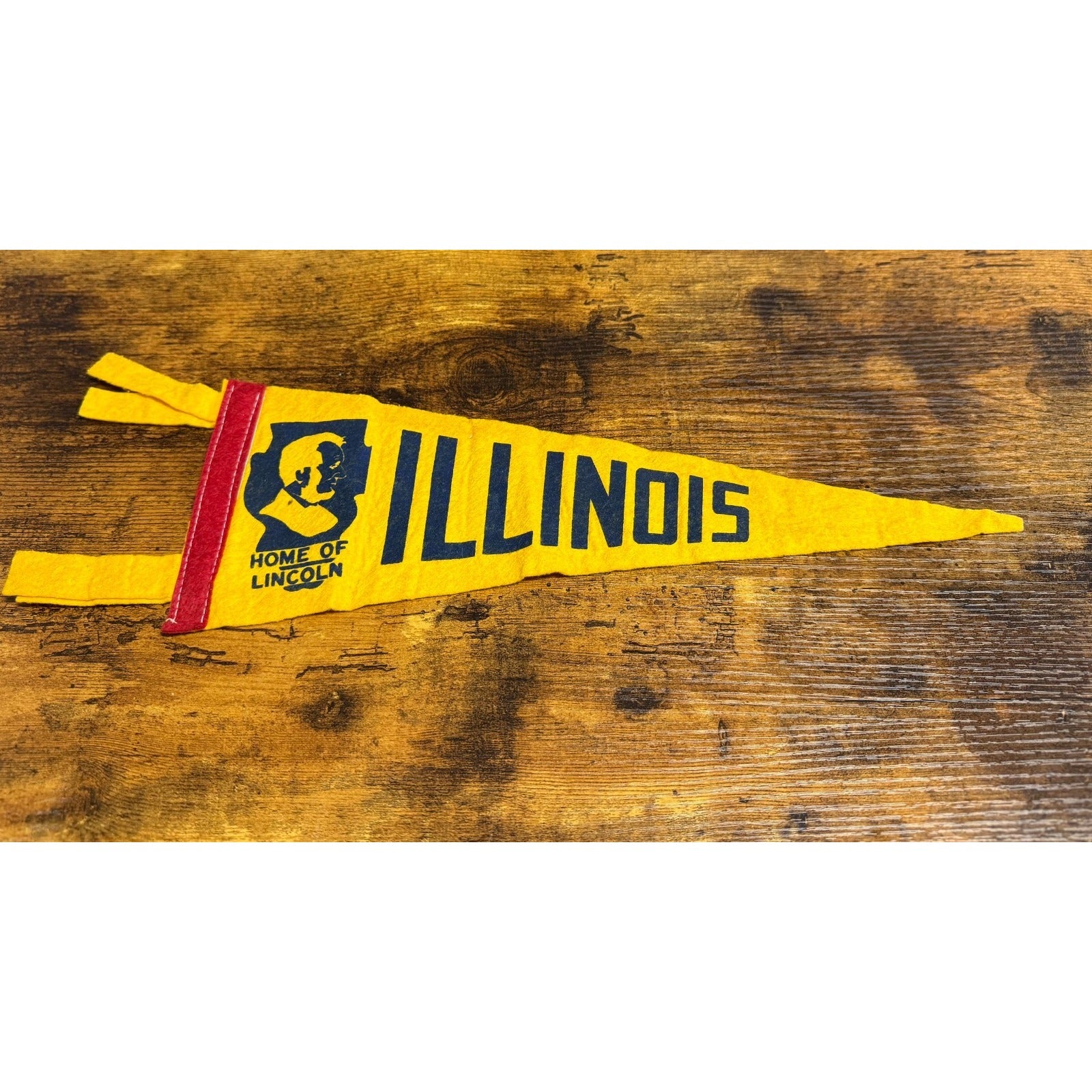 Vintage Illinois State pennant Home Of Lincoln