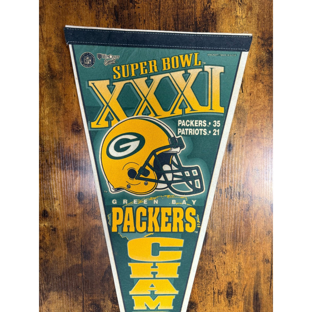 Vintage 90’s NFL Green Bay Packers Pennant Flag Super Bowl XXXI Champions