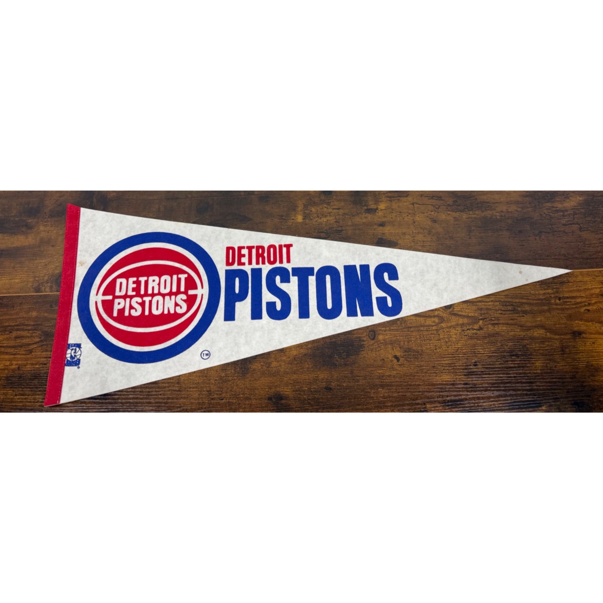 Detroit Pistons Vintage NBA Felt Pennant Red & Blue Basketball Memorabilia
