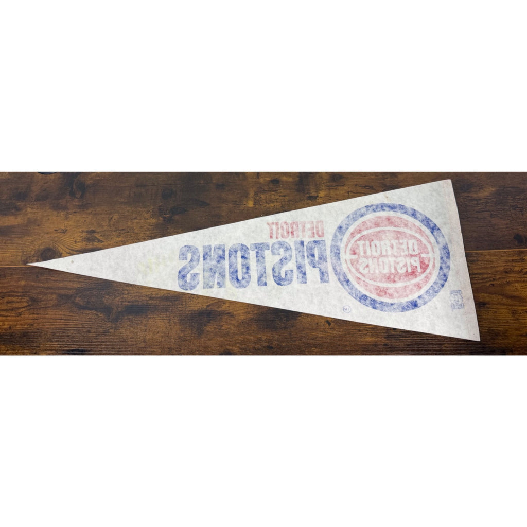 Detroit Pistons Vintage NBA Felt Pennant Red & Blue Basketball Memorabilia