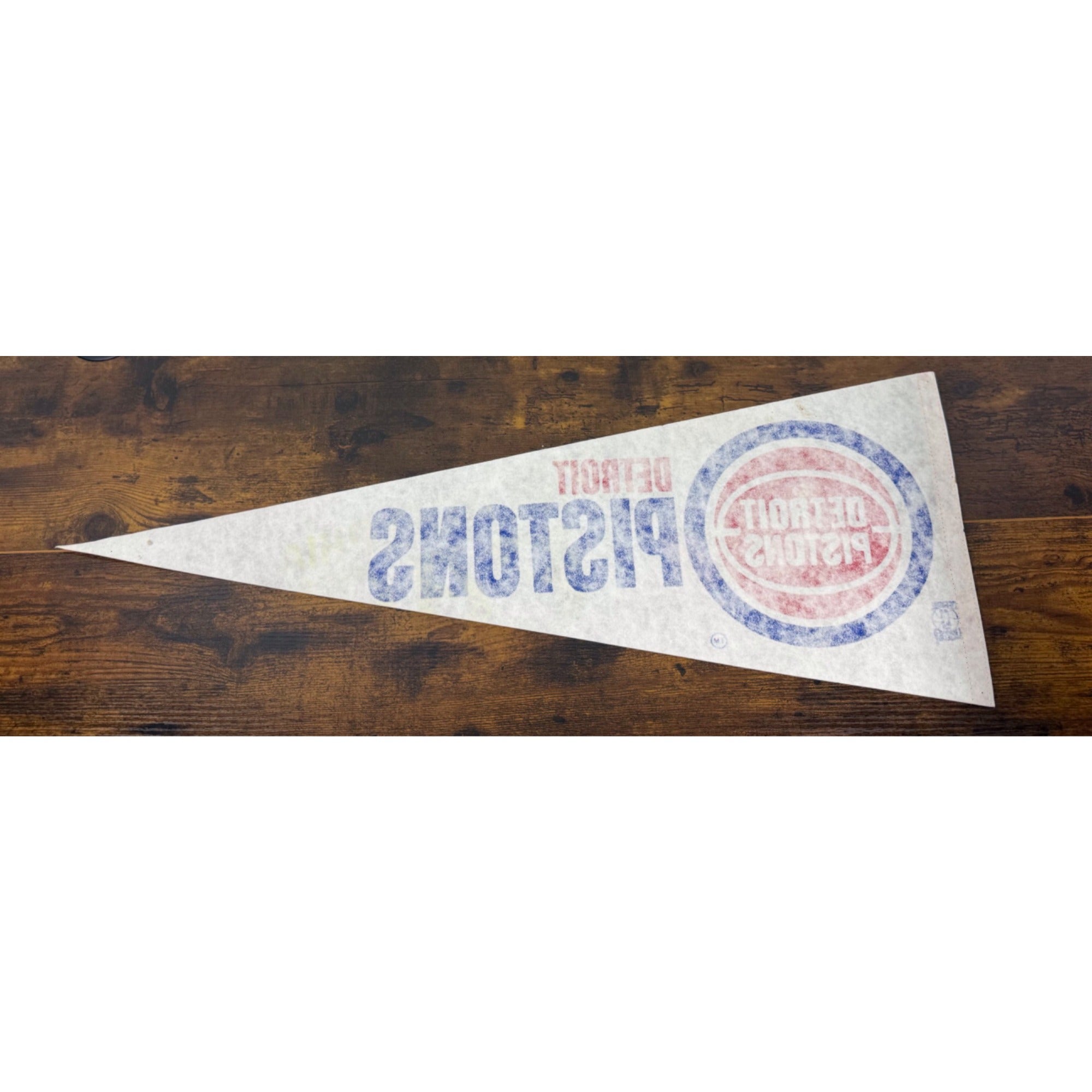 Detroit Pistons Vintage NBA Felt Pennant Red & Blue Basketball Memorabilia