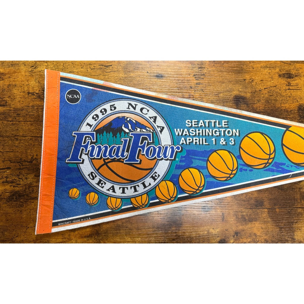 Vintage 1995 NCAA Seattle Washington Final Four pennant