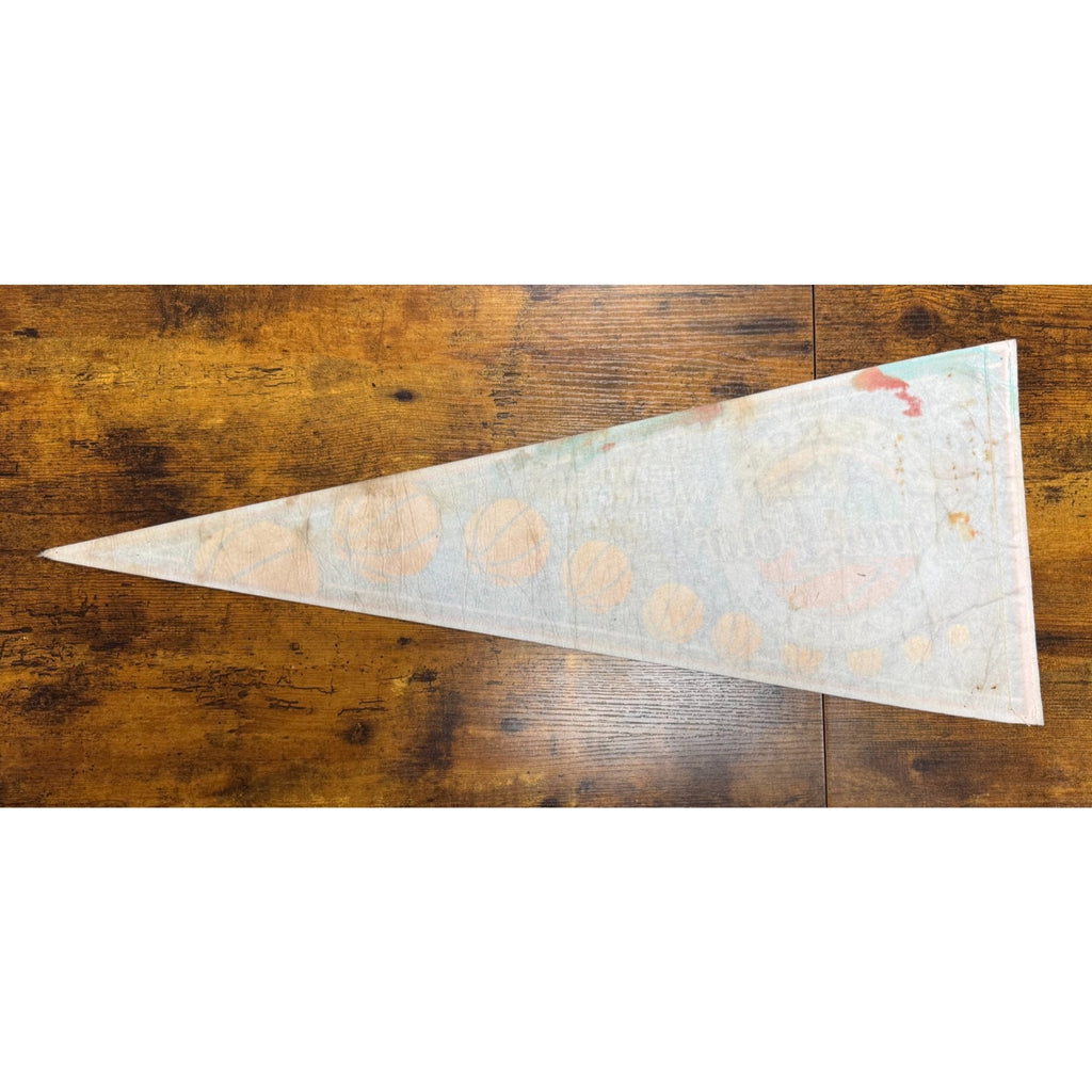 Vintage 1995 NCAA Seattle Washington Final Four pennant