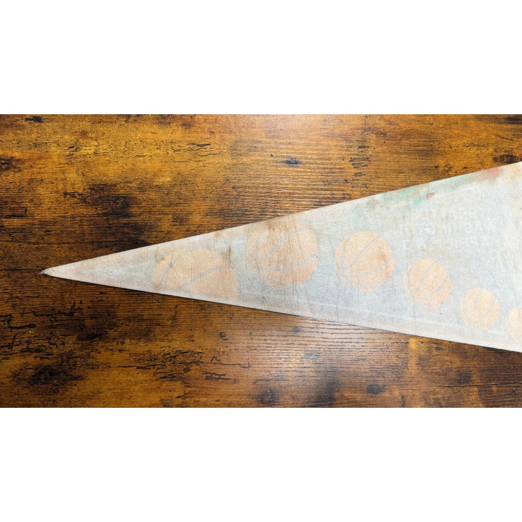 Vintage 1995 NCAA Seattle Washington Final Four pennant