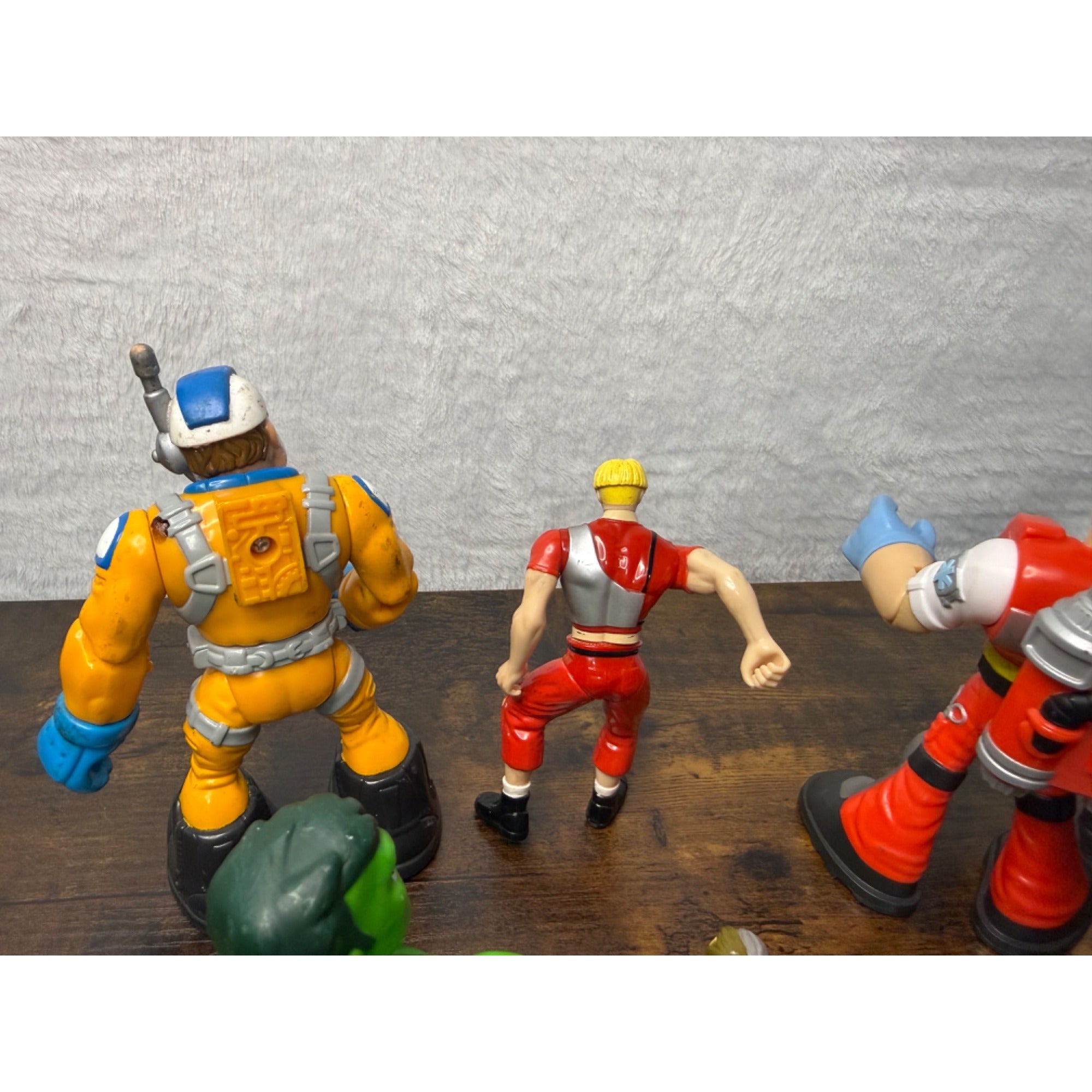 Marvel & Action Hero Lot - Hulk & Assorted Figures - Mixed Sizes