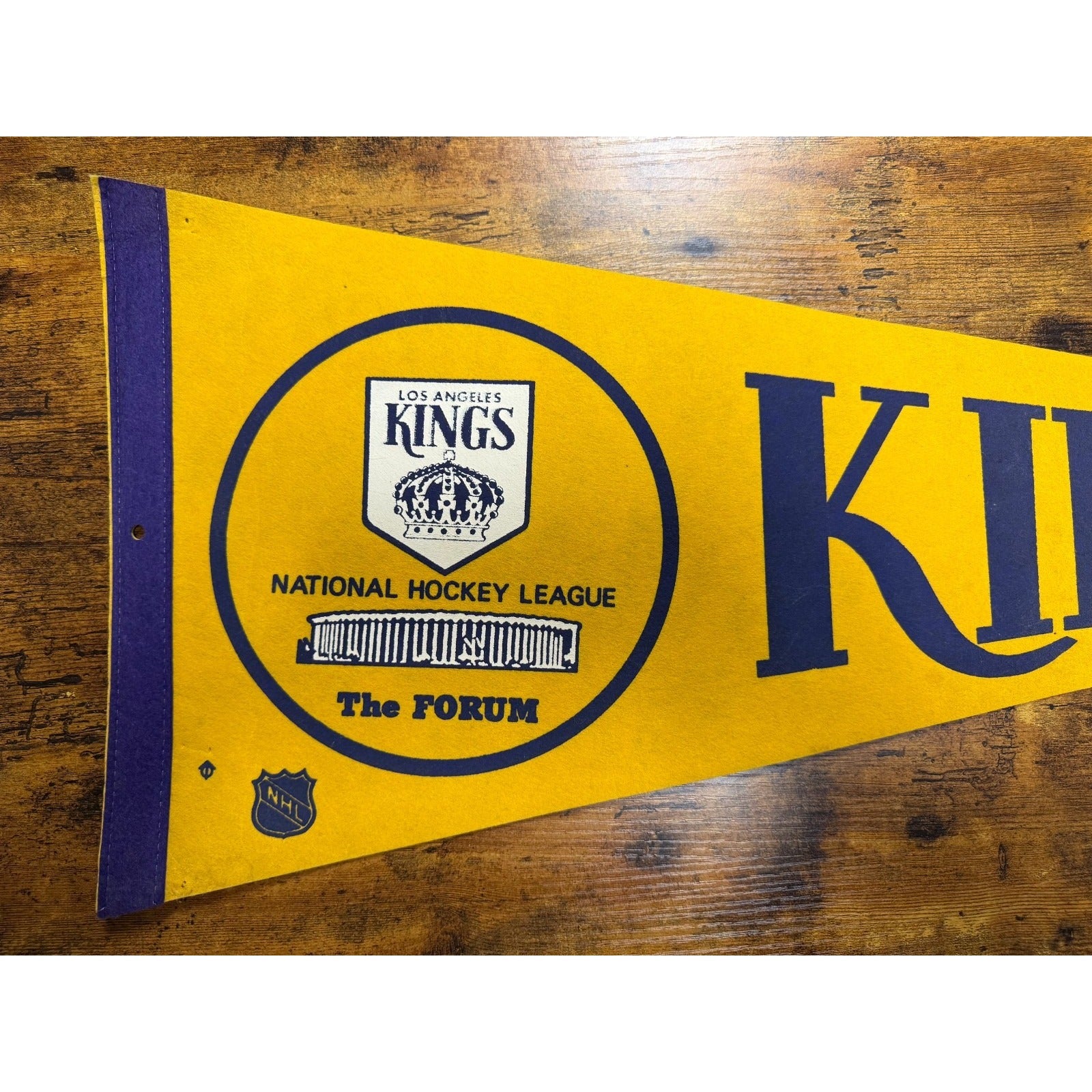 Vintage NHL Los Angeles Kings pennant
